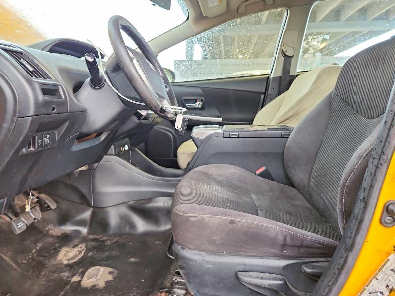 Photo 7 from auction – 2016 TOYOTA PRIUS V with VIN JTDZN3EU7GJ045429