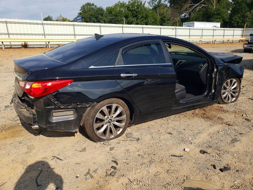 Photo 3 from auction – 2013 HYUNDAI SONATA with VIN 5NPEC4AC4DH771213