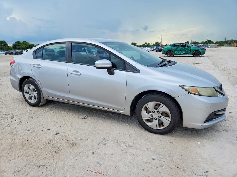 Photo 4 from auction – 2014 HONDA CIVIC with VIN 19XFB2F55EE017183