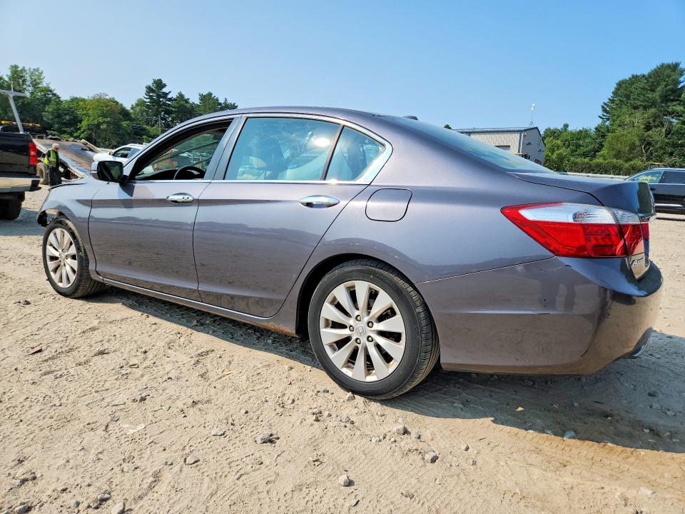 Photo 2 from auction – 2013 HONDA ACCORD with VIN 1HGCR2F82DA245749