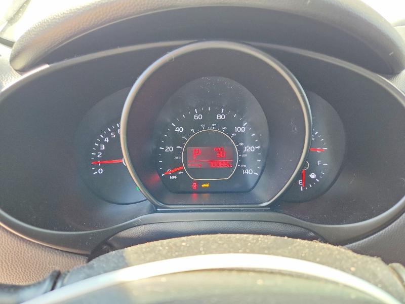 Снимка 9 от търг – 2015 KIA SOUL с VIN KNDJN2A29F7795700