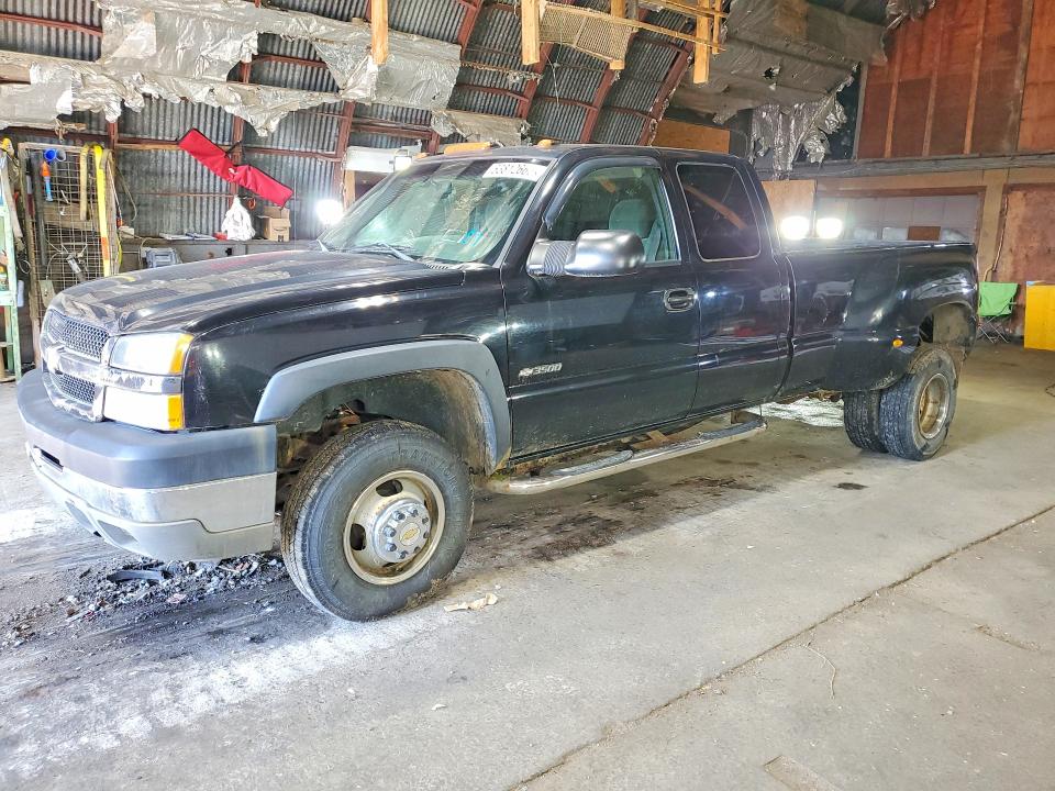 Photo 1 from auction – 2003 CHEVROLET SILVERADO with VIN 1GCJK39G83E356610