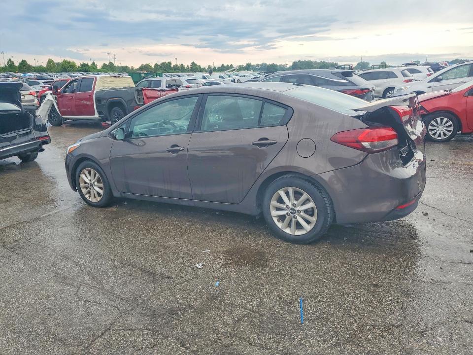 Photo 2 from auction – 2017 KIA FORTE with VIN 3KPFL4A77HE132907