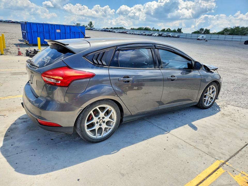Photo 3 from auction – 2015 FORD FOCUS with VIN 1FADP3K20FL386624