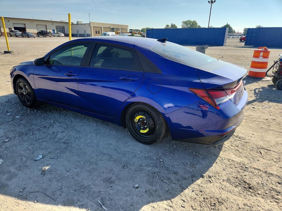 Снимка 2 от търг – 2023 HYUNDAI ELANTRA с VIN KMHLM4AG0PU631009