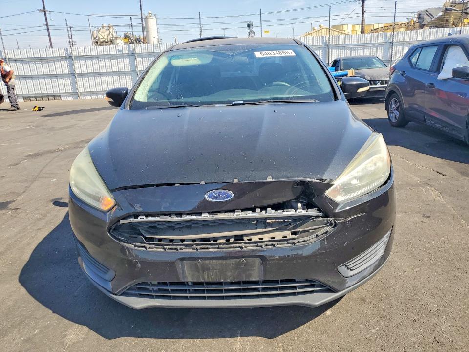 Photo 5 from auction – 2015 FORD FOCUS with VIN 1FADP3F25FL334562