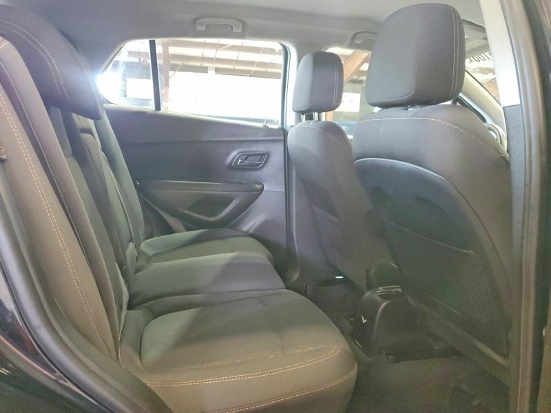 Photo 11 from auction – 2017 CHEVROLET TRAX with VIN 3GNCJNSB7HL279202
