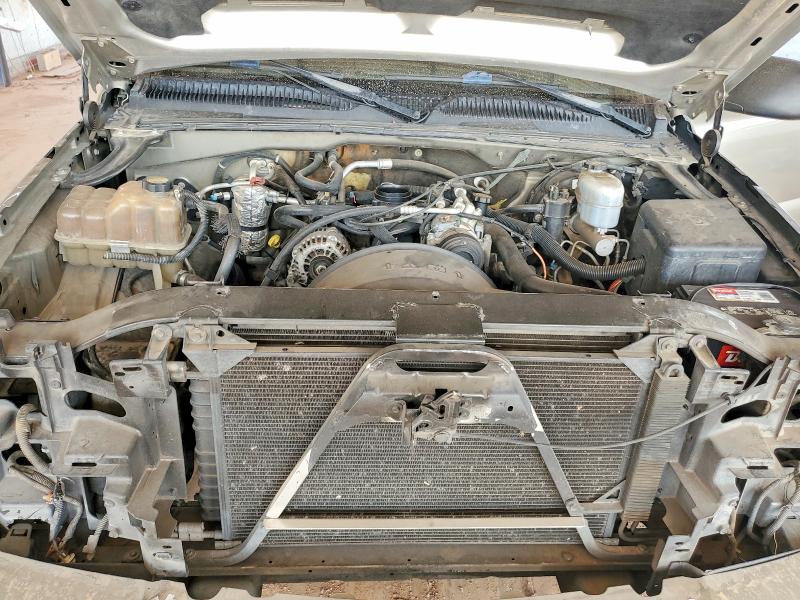 Photo 11 from auction – 2003 CHEVROLET SILVERADO with VIN 1GCEC14XX3Z321442