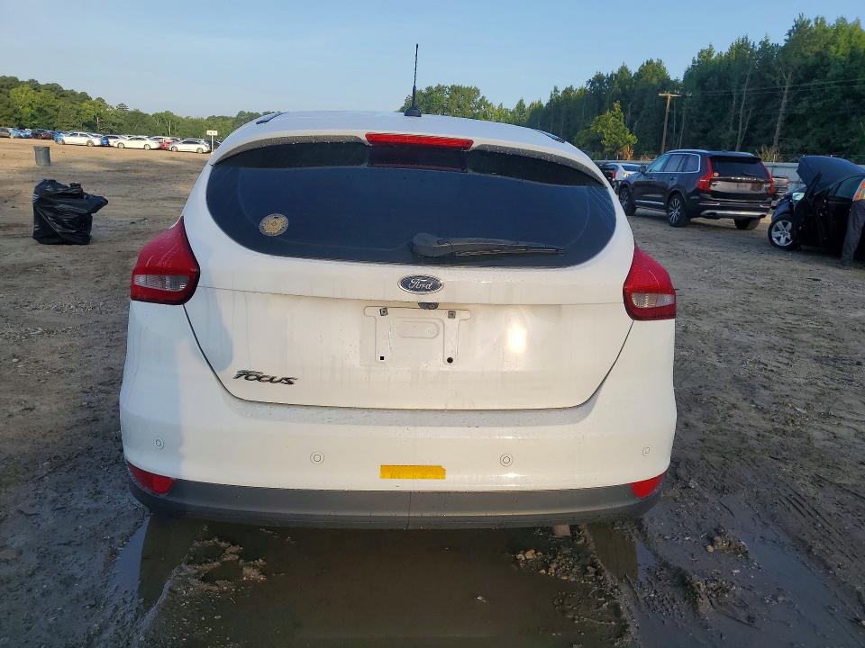 Photo 6 from auction – 2017 FORD FOCUS with VIN 1FADP3M22HL285195