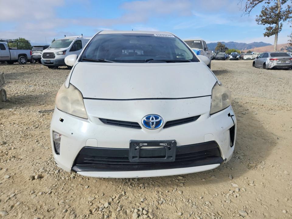 Photo 5 from auction – 2013 TOYOTA PRIUS with VIN JTDKN3DU7D1684442