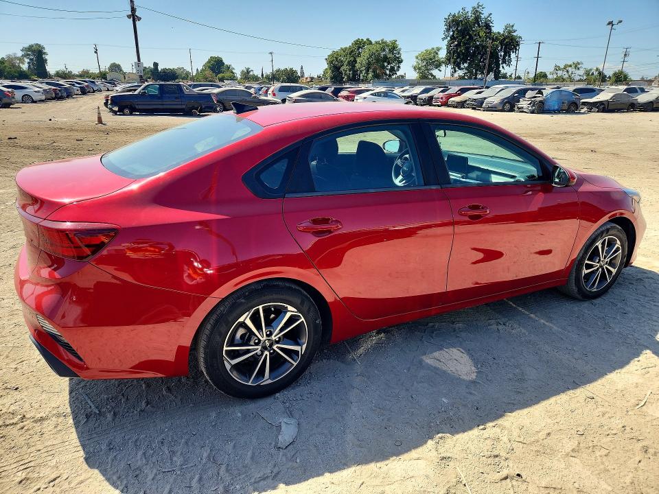 Photo 3 from auction – 2022 KIA FORTE with VIN 3KPF24ADXNE463856