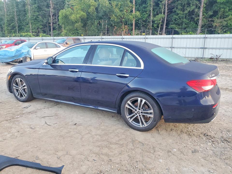 Photo 2 from auction – 2021 MERCEDES-BENZ 350 with VIN W1KZF8DB5MA923497