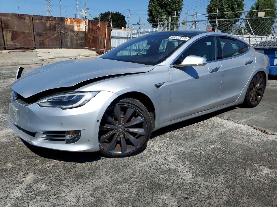 TESLA MODEL S 2016 with VIN 5YJSA1E24GF153739 - Photo from auction