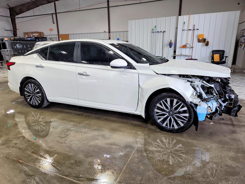 Photo 4 from auction – 2023 NISSAN ALTIMA with VIN 1N4BL4DVXPN331197