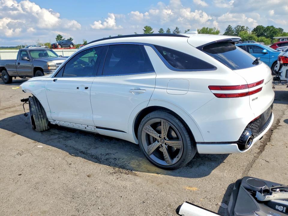 Снимка 2 от търг – 2025 GENESIS GV70 с VIN 5NMMADTB6SH017598