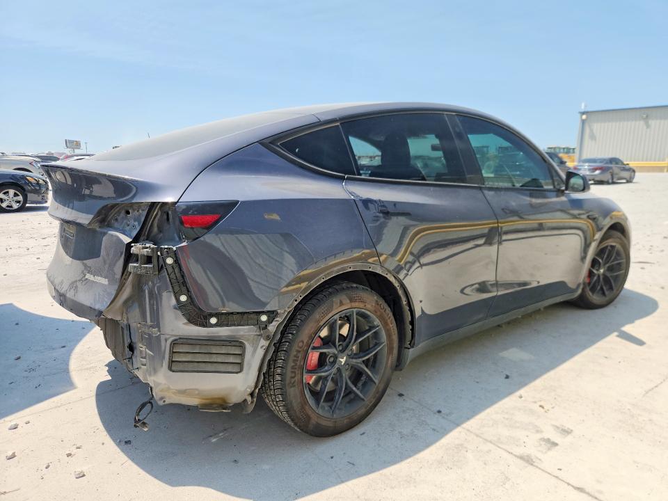 Photo 3 from auction – 2022 TESLA MODEL Y with VIN 7SAYGDEF3NF467377