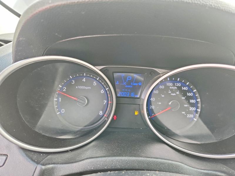 Photo 9 from auction – 2012 HYUNDAI TUCSON with VIN KM8JU3AC8CU436171