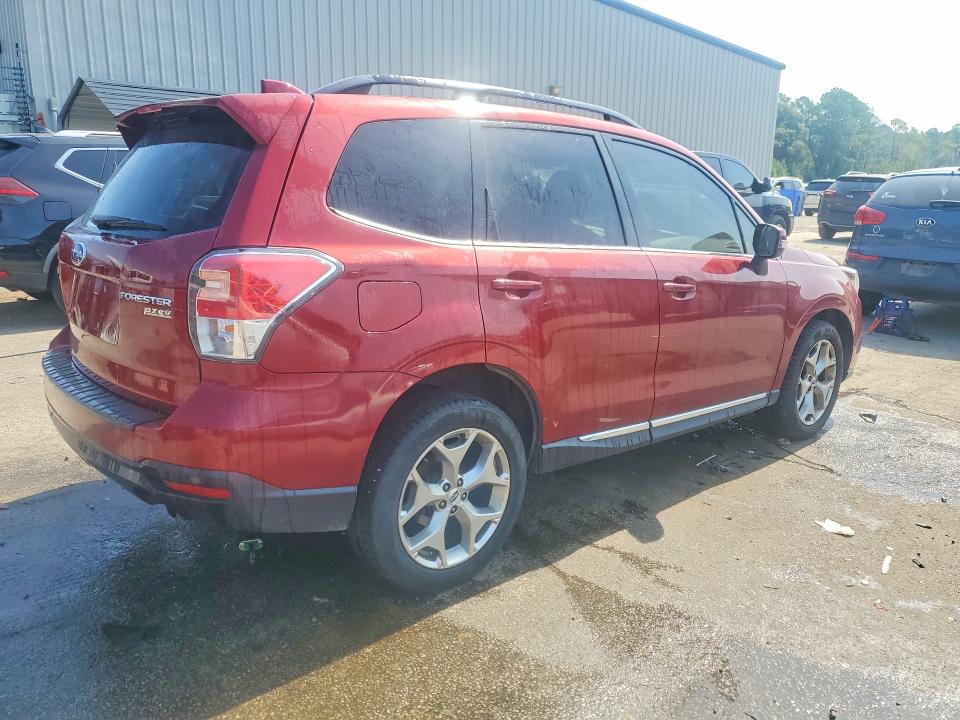 Photo 3 from auction – 2017 SUBARU FORESTER with VIN JF2SJAWC5HH550886