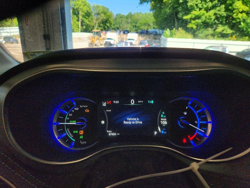Photo 9 from auction – 2018 CHRYSLER PACIFICA with VIN 2C4RC1N77JR323236