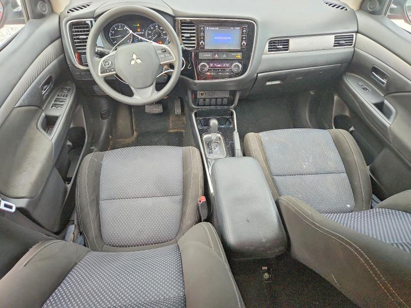 Photo 8 from auction – 2018 MITSUBISHI OUTLANDER with VIN JA4AD2A33JZ033448