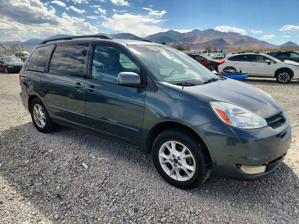 Photo 4 from auction – 2004 TOYOTA SIENNA with VIN 5TDZA22C94S174112