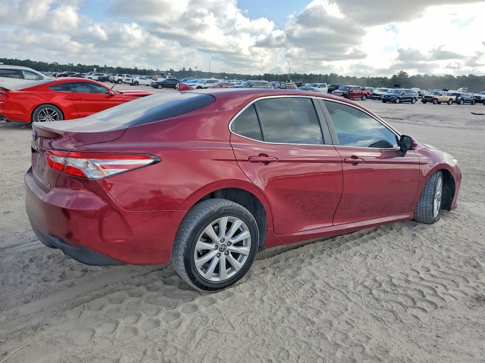 Photo 3 from auction – 2020 TOYOTA CAMRY with VIN 4T1C11AKXLU979017