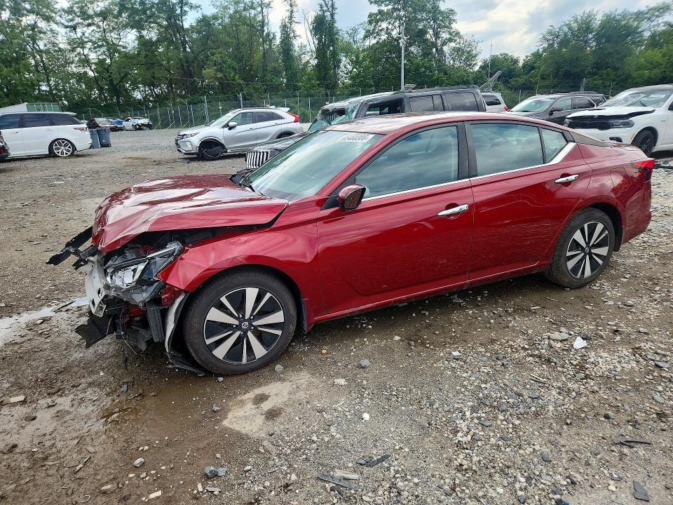 NISSAN ALTIMA 2022 with VIN 1N4BL4DV5NN347983 - Photo from auction