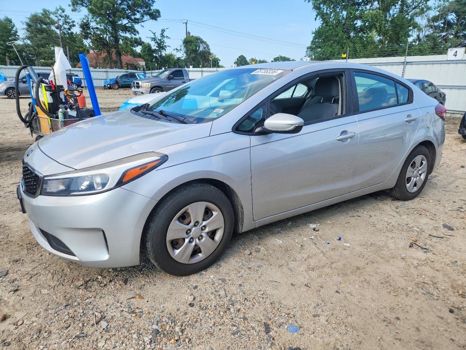 KIA FORTE 2017 with VIN 3KPFL4A71HE052504 - Photo from auction