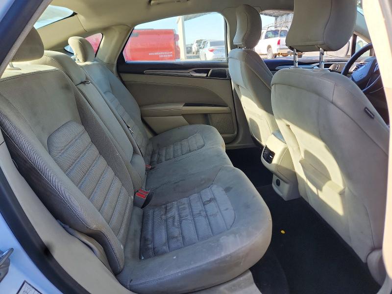 Photo 10 from auction – 2019 FORD FUSION with VIN 3FA6P0LU3KR207771