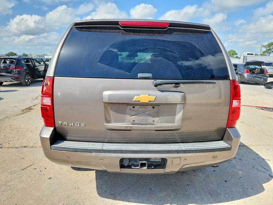 Photo 6 from auction – 2013 CHEVROLET TAHOE with VIN 1GNSCBE0XDR350894