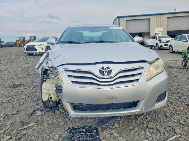 Photo 5 from auction – 2011 TOYOTA CAMRY with VIN 4T4BF3EK6BR192587