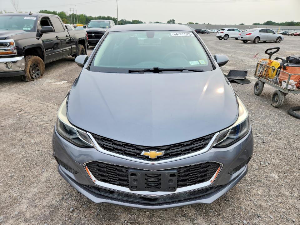 Photo 5 from auction – 2018 CHEVROLET CRUZE with VIN 1G1BE5SM0J7145337