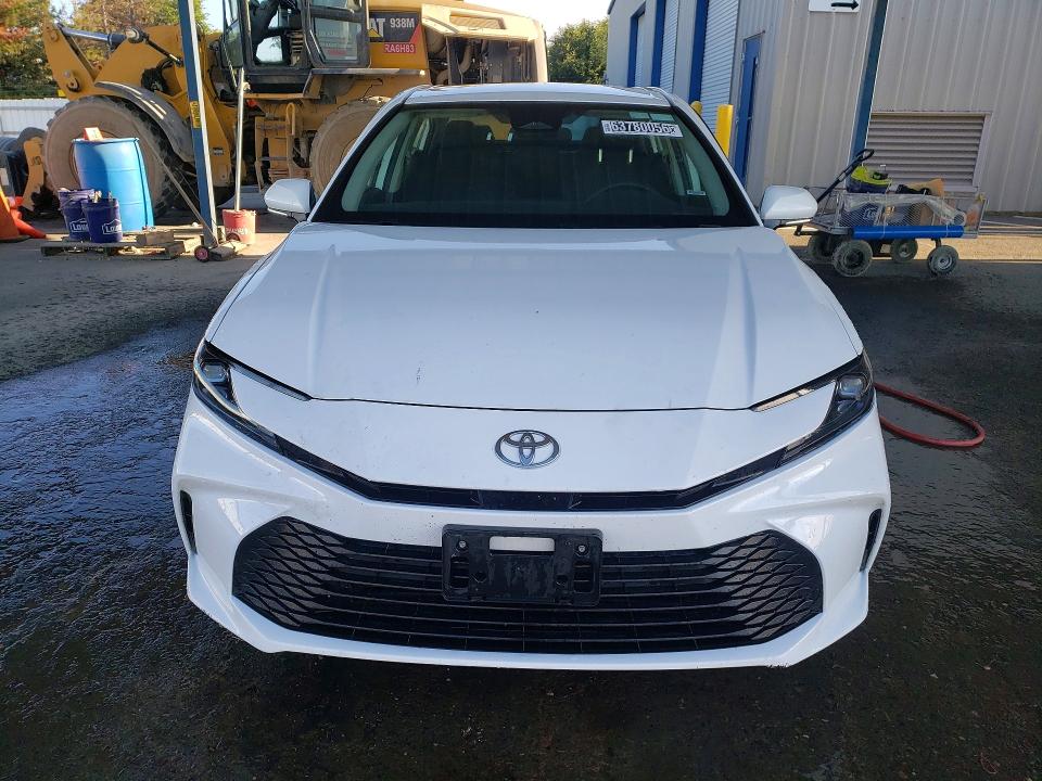 Photo 5 from auction – 2025 TOYOTA CAMRY with VIN 4T1DAACK6SU143303