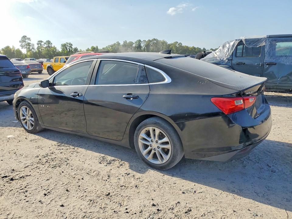 Photo 2 from auction – 2017 CHEVROLET MALIBU with VIN 1G1ZE5ST2HF112622