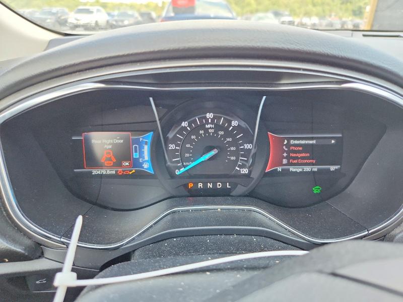 Photo 9 from auction – 2018 FORD FUSION with VIN 3FA6P0LU0JR113071