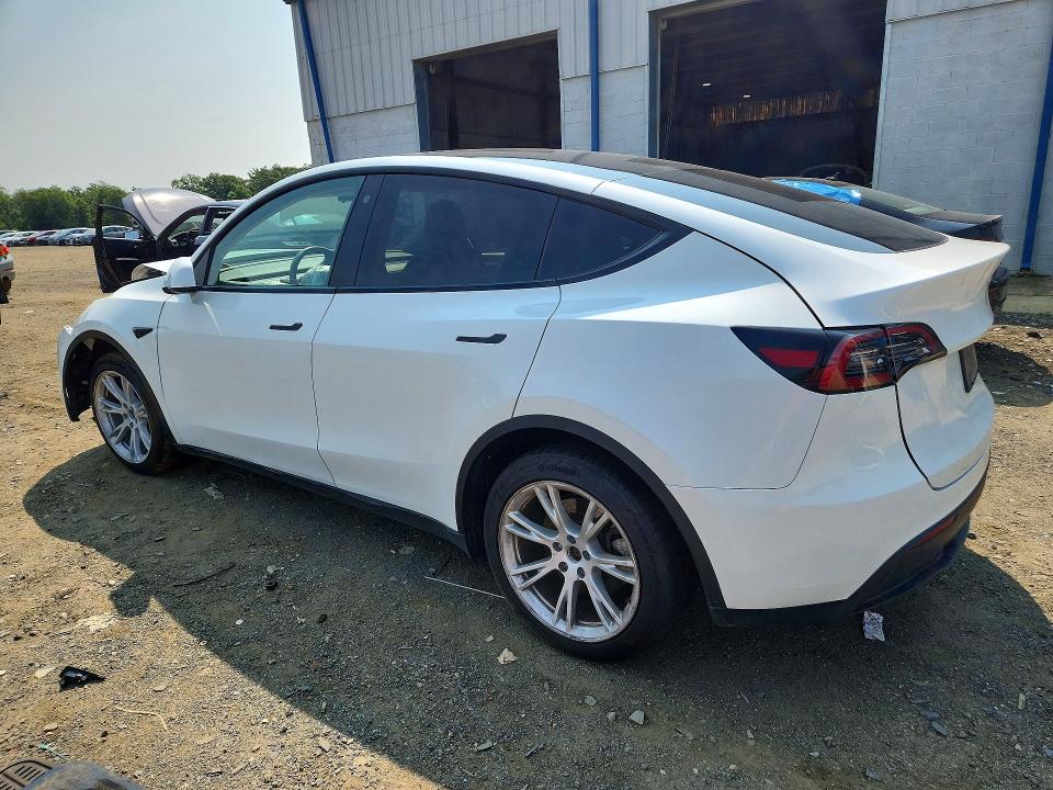 Photo 2 from auction – 2023 TESLA MODEL Y with VIN 7SAYGDEE4PF664407