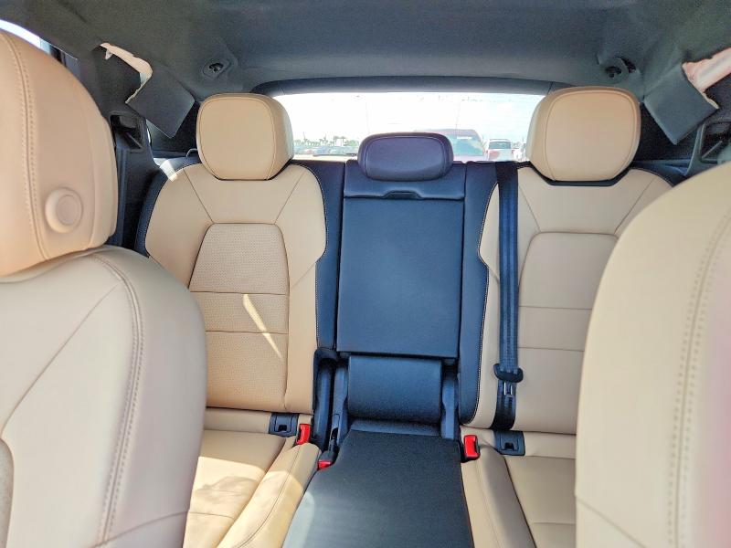 Photo 10 from auction – 2026 PORSCHE CAYENNE with VIN WP1AA2AYXTDA04005