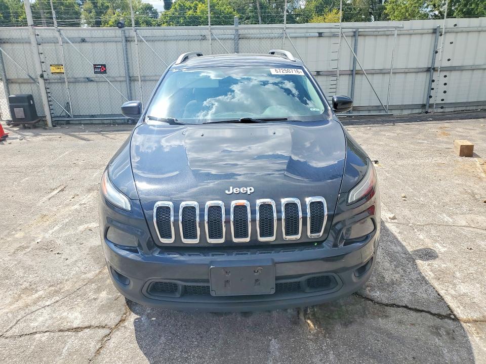 Photo 5 from auction – 2016 JEEP CHEROKEE with VIN 1C4PJMCB3GW276616