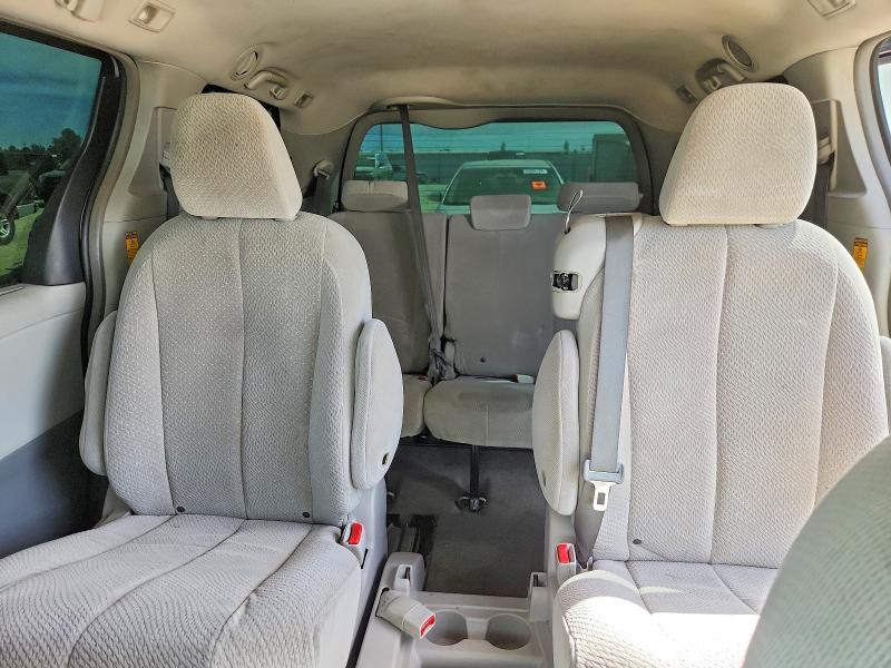 Photo 10 from auction – 2014 TOYOTA SIENNA with VIN 5TDKK3DC4ES504886
