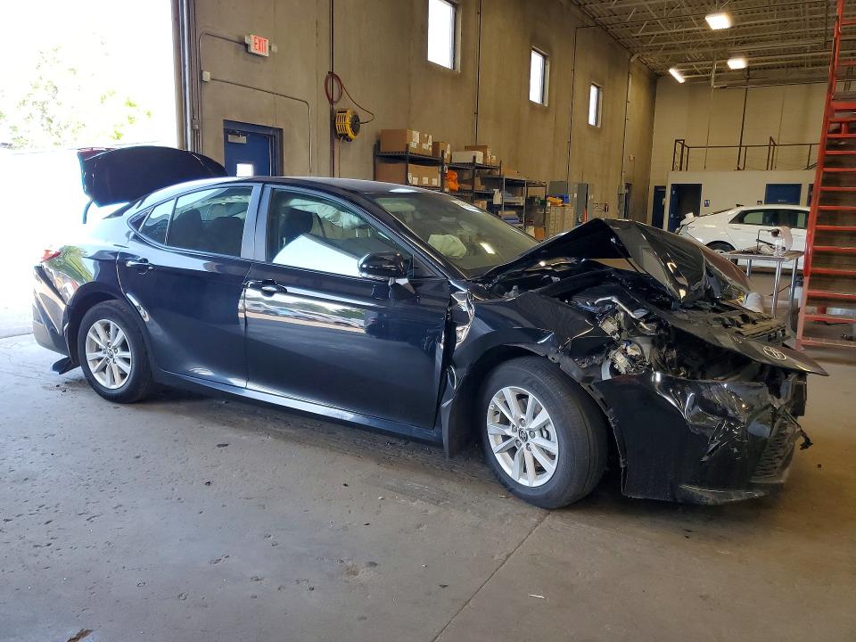 Photo 4 from auction – 2025 TOYOTA CAMRY with VIN 4T1DAACK5SU152753