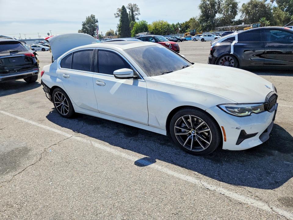 Снимка 4 от търг – 2021 BMW 330I с VIN 3MW5R1J07M8B99900