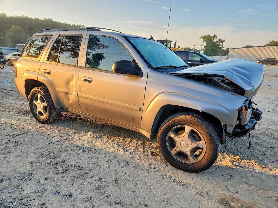 Photo 4 from auction – 2008 CHEVROLET TRAILBLAZER with VIN 1GNDS13S482217721