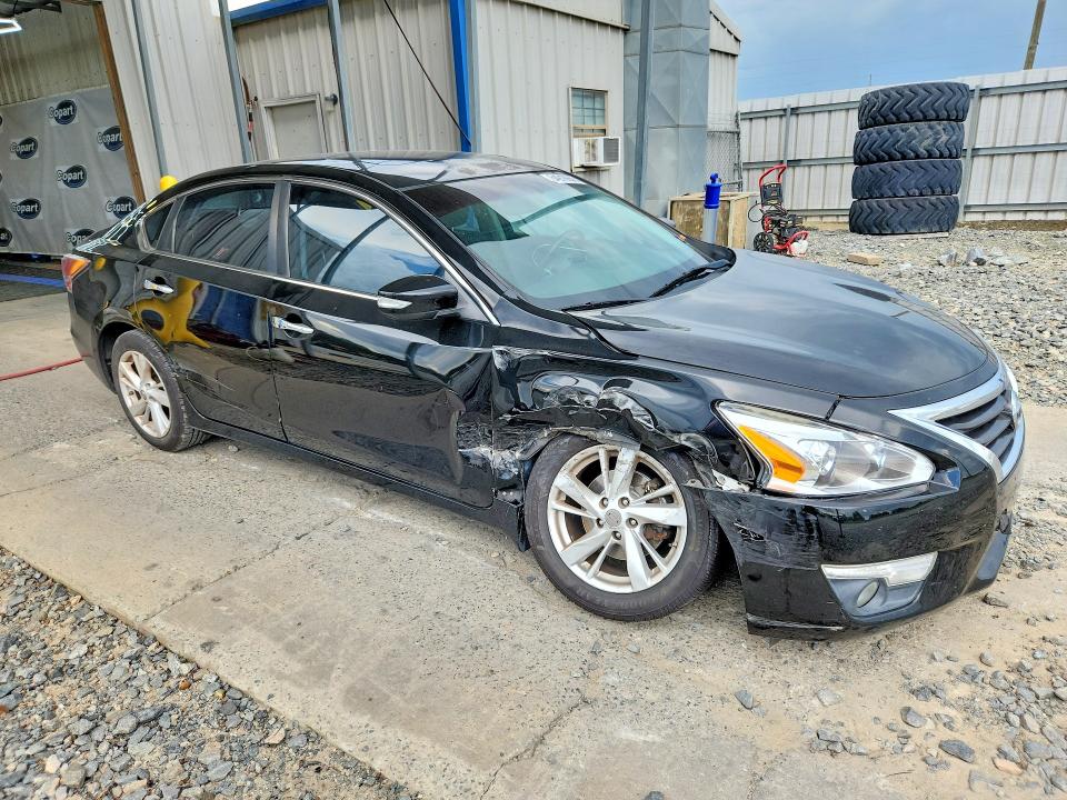 Photo 4 from auction – 2015 NISSAN ALTIMA with VIN 1N4AL3AP9FC149500