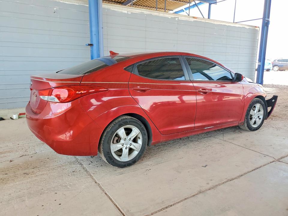 Photo 3 from auction – 2012 HYUNDAI ELANTRA with VIN KMHDH4AE7CU297353