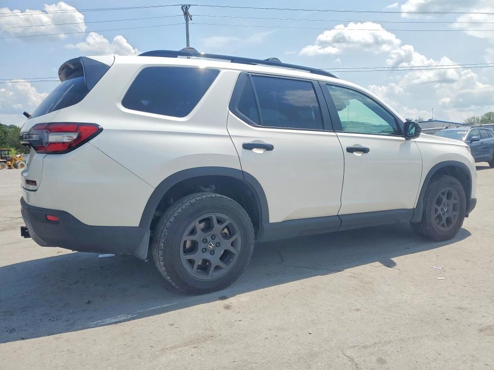 Photo 3 from auction – 2023 HONDA PILOT with VIN 5FNYG1H64PB043085
