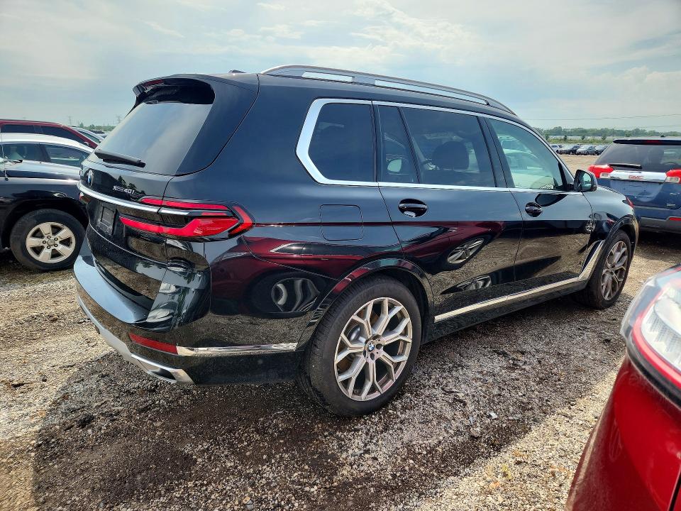 Photo 3 from auction – 2025 BMW X7 with VIN 5UX23EM03S9Z99752