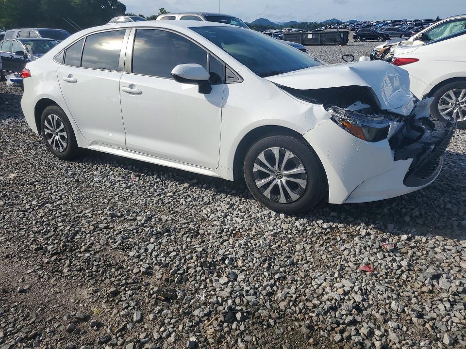 Фото 4 с аукциона – 2022 TOYOTA COROLLA с VIN JTDEAMDE4NJ052913