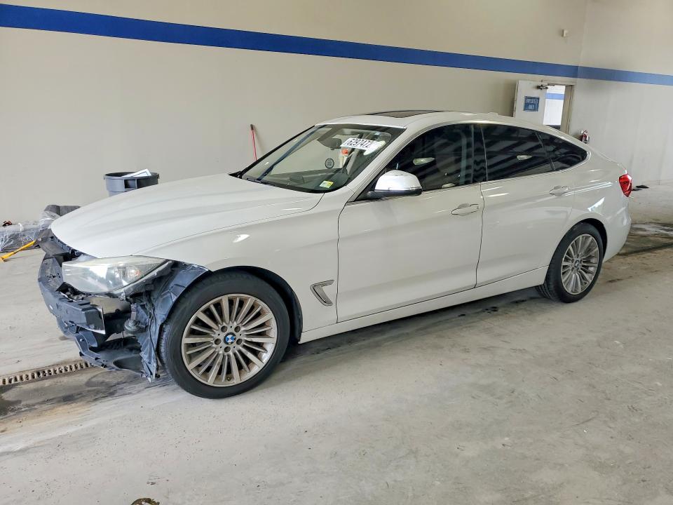 BMW 328 2015 with VIN WBA3X5C51FD560945 - Photo from auction