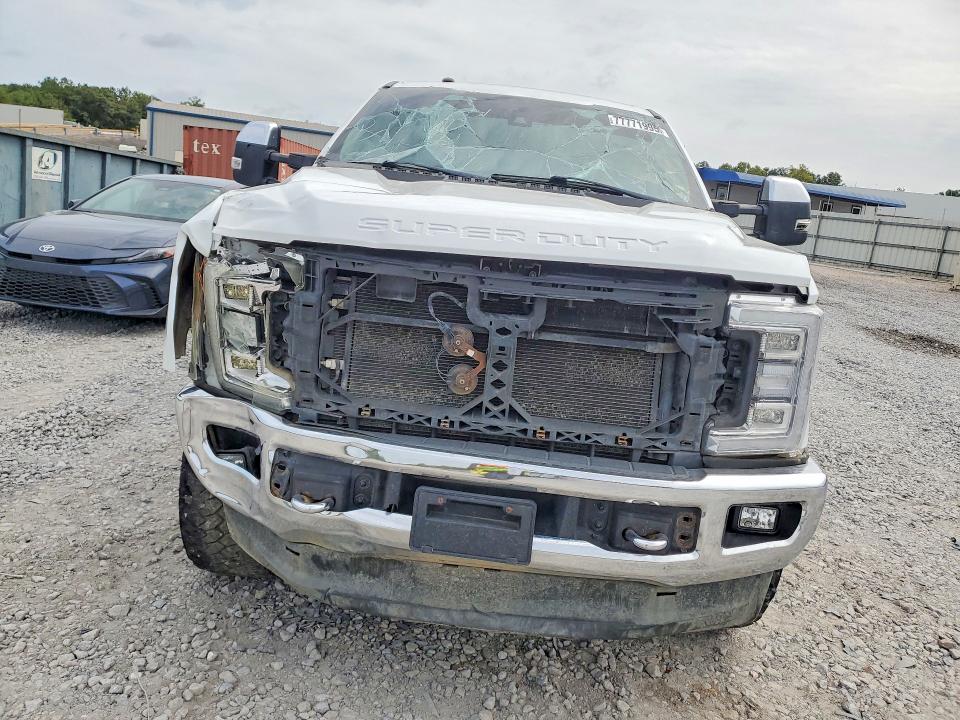 Photo 5 from auction – 2017 FORD F250 with VIN 1FT7W2BT1HEB16399