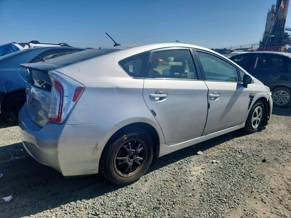 Photo 3 from auction – 2015 TOYOTA PRIUS with VIN JTDKN3DU2F0476364